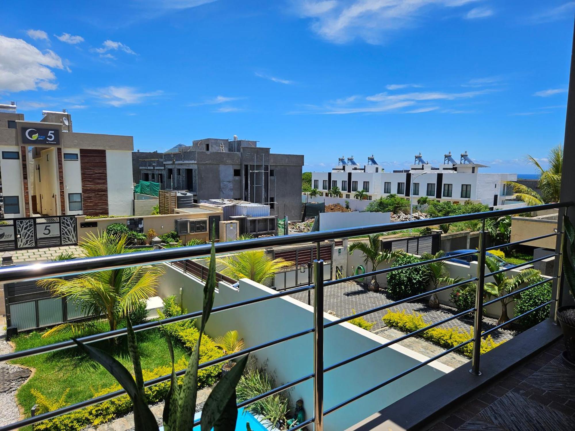Villa Aahana - Flic En Flac Экстерьер фото